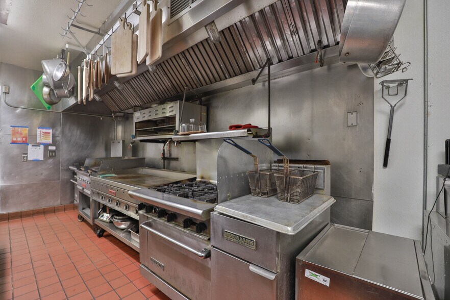 More Photos Of 251-253 Main St, Placerville Restaurant For Sale