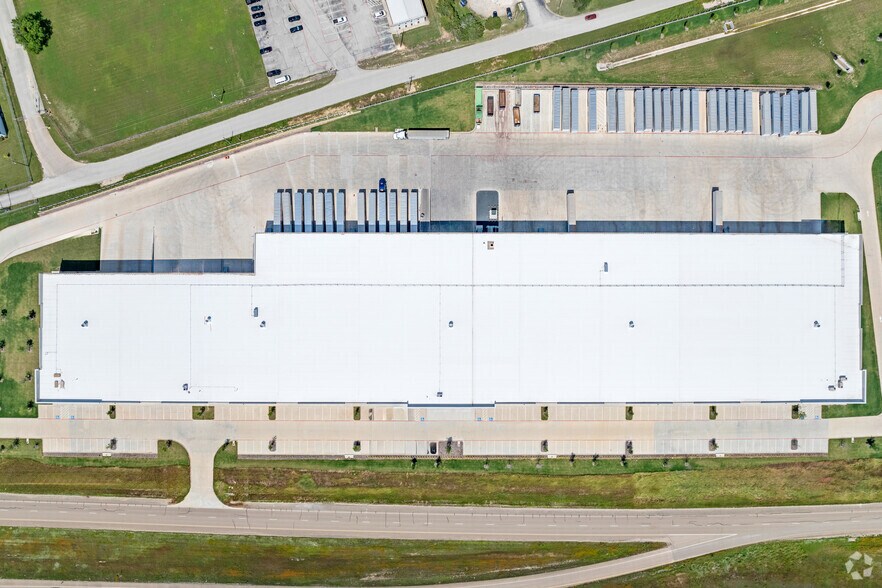 More Photos Of 4521 N US Highway 67, Midlothian Unknown For Sale