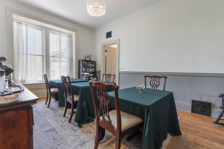 More Photos Of E3192 Apple Tree Ln, Waupaca Hospitality For Sale