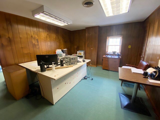 More Photos Of 720 New London Rd, Newark Office For Sale