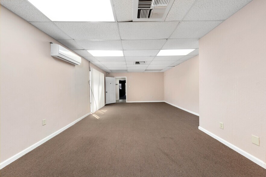 More Photos Of 409 Center St, Yuba City Storefront Retail Office For Lease