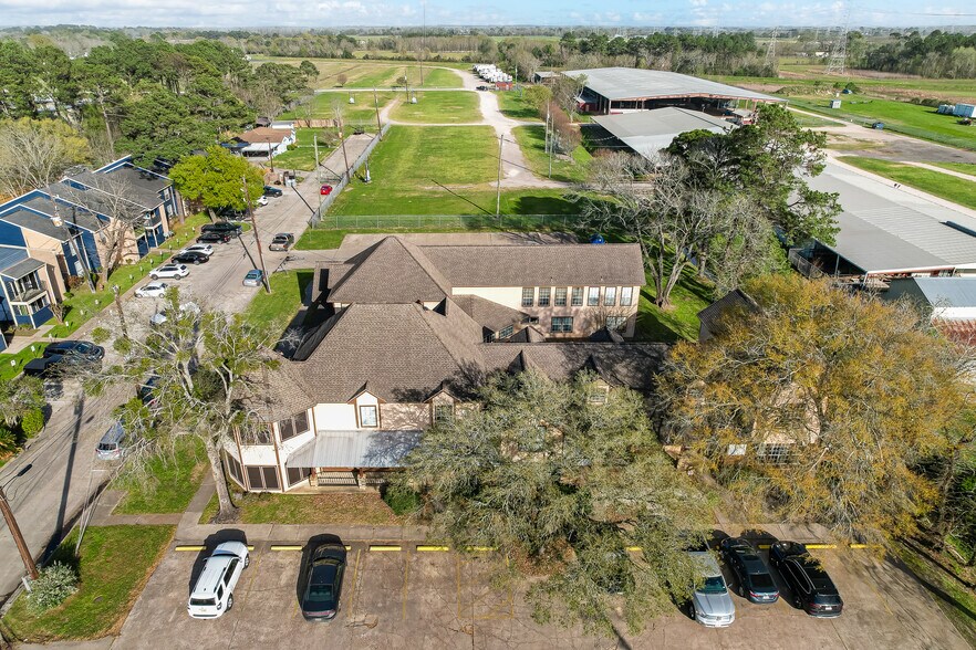 More Photos Of 15010 FM-2100, Crosby Loft Creative Space For Sale