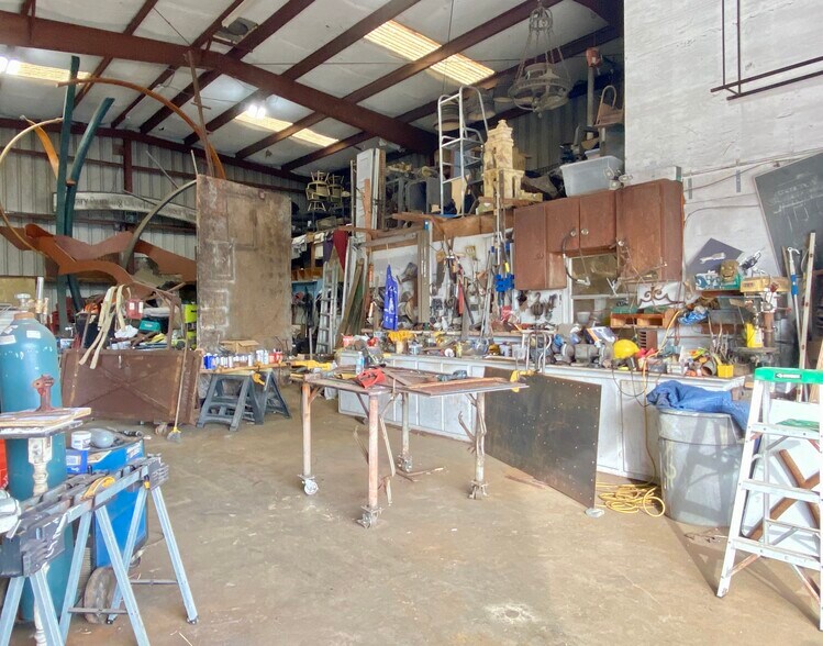 More Photos Of 315 31st St, Galveston Warehouse For Sale