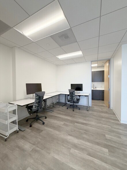 More Photos Of 10880 Wilshire Blvd, Los Angeles Loft Creative Space For Lease