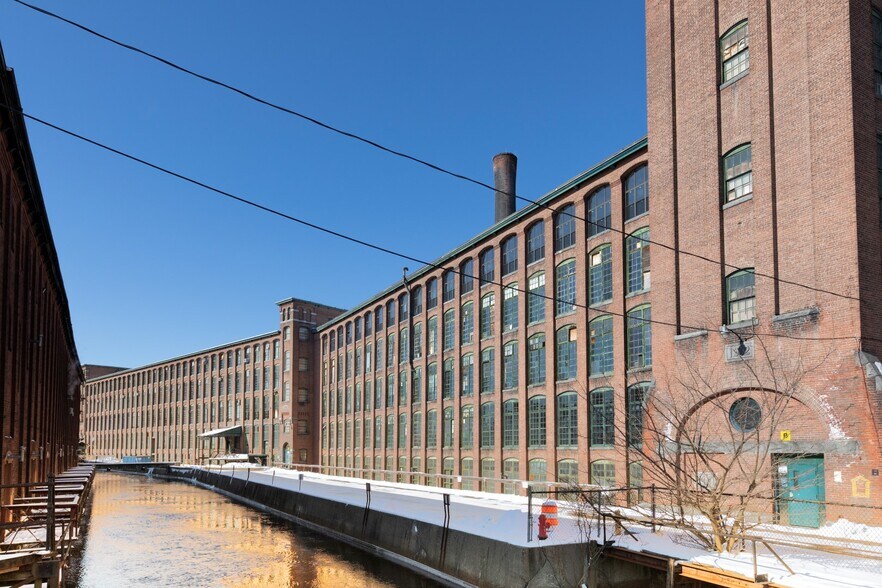 More Photos Of 165 Front St, Chicopee Apartments For Sale