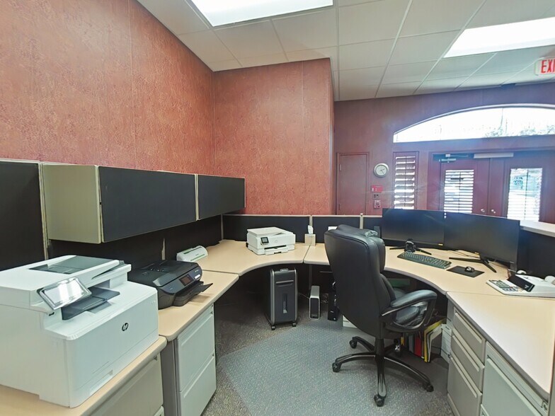 More Photos Of 4091 De Zavala Rd, San Antonio Medical For Sale