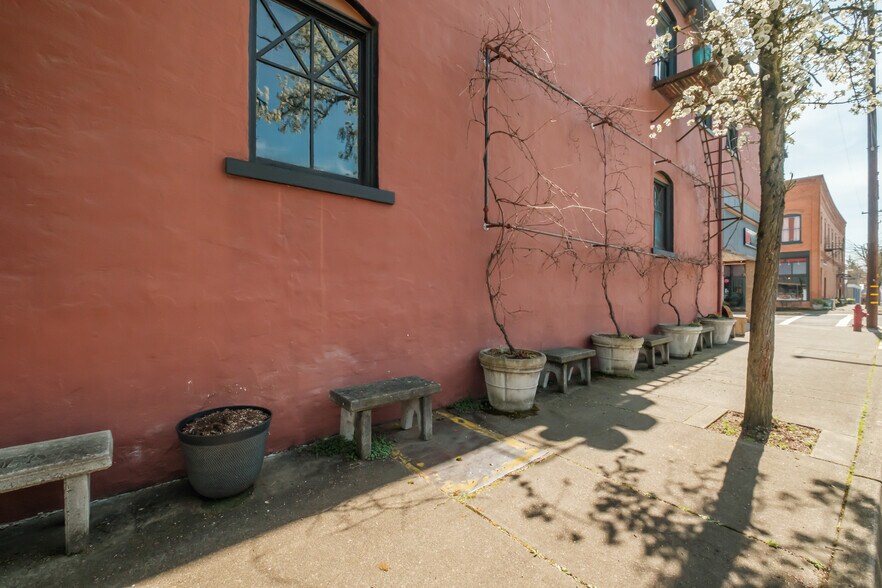 More Photos Of 354 & 402 N Main St, Brownsville Storefront Retail Residential For Sale