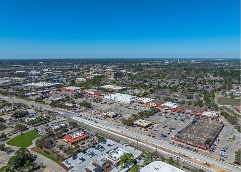 More Photos Of 7502-7950 W FM-1960, Houston Unknown For Lease