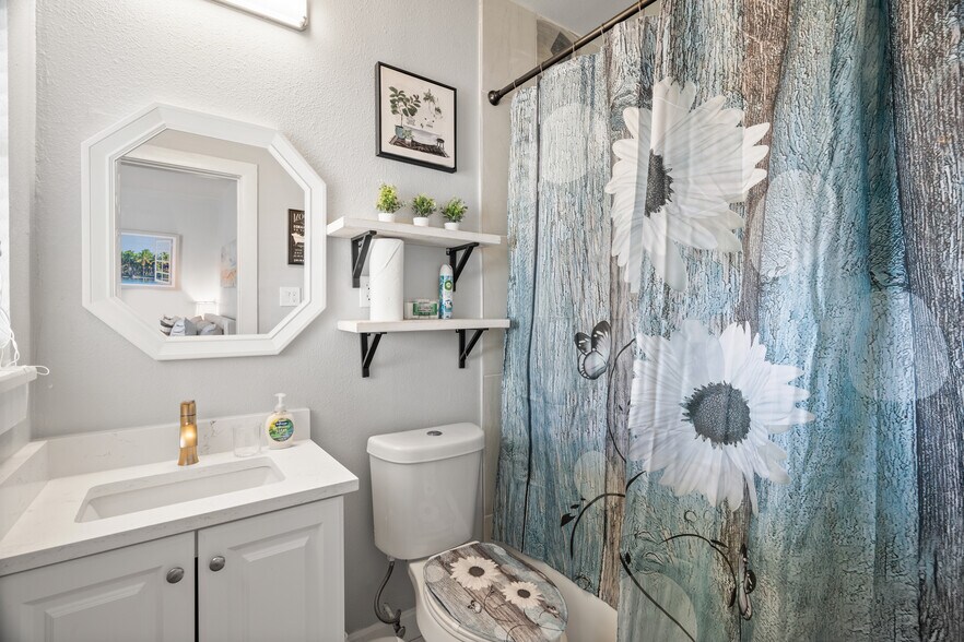 More Photos Of 2308 Britton Dr, Dallas Apartments For Sale