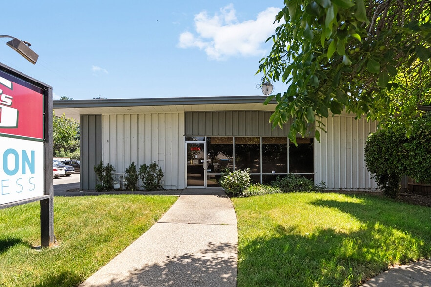 More Photos Of 135 W 8th Ave, Chico Storefront Retail Office For Sale
