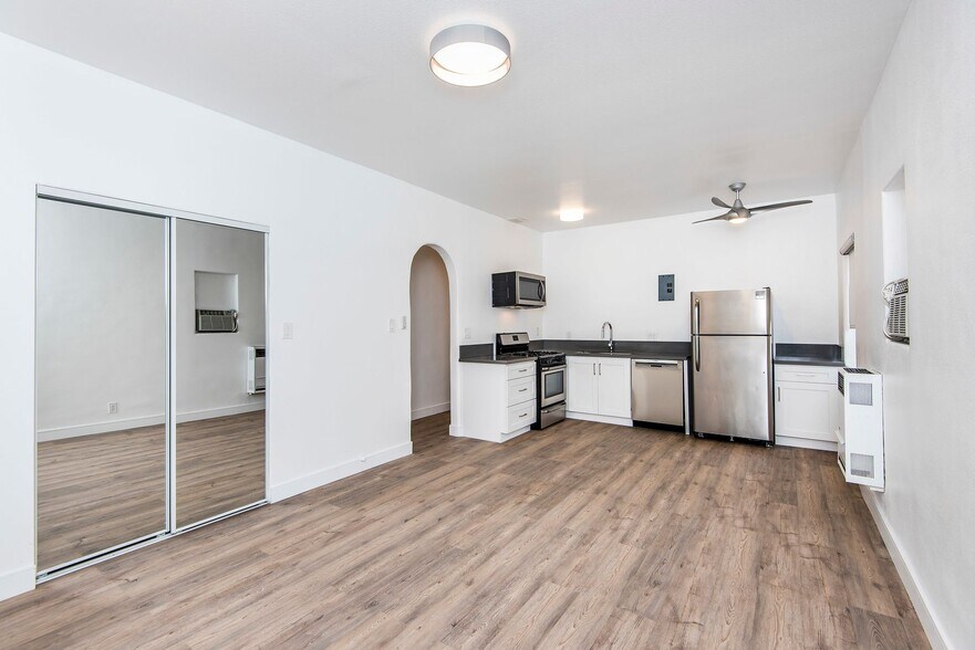 More Photos Of 1439 N Curson Ave, Los Angeles Apartments For Sale