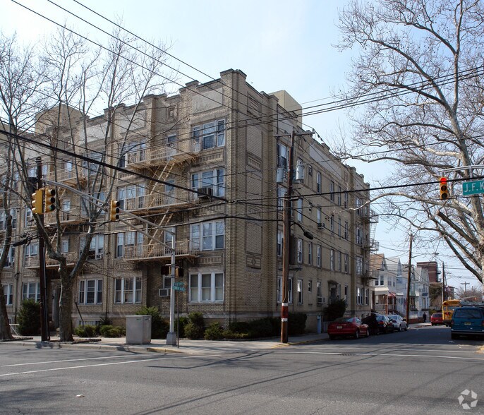 More Photos Of 431-437 Kennedy Blvd, Bayonne Apartments For Sale