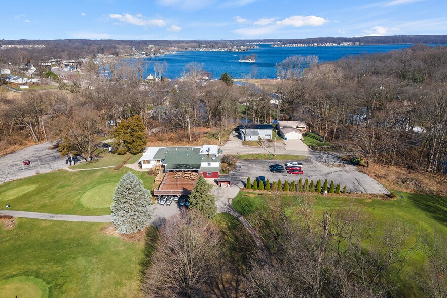 More Photos Of 1445 275 N Rd, Angola Sports And Entertainment For Sale