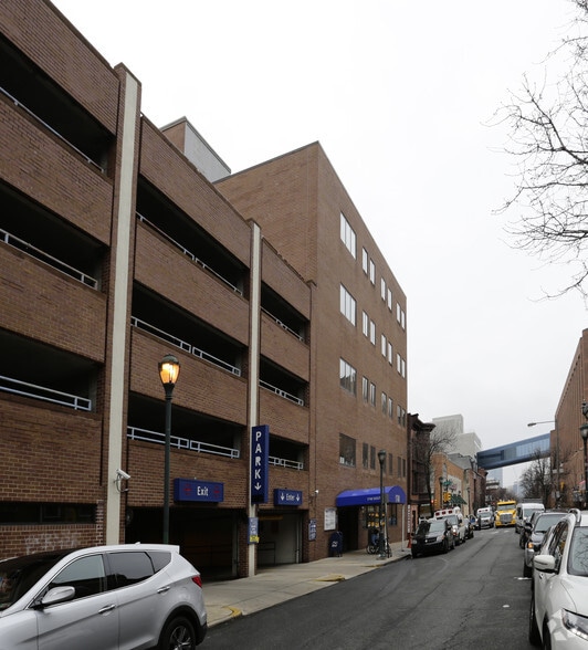 More Photos Of 1740 South St, Philadelphia Healthcare For Lease