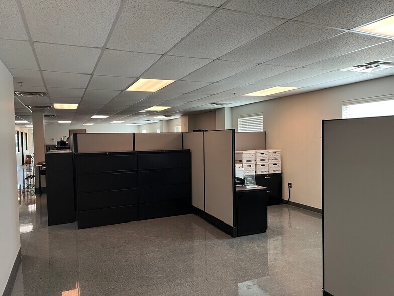 More Photos Of 6602 Newcastle Rd, Oklahoma City Warehouse For Lease