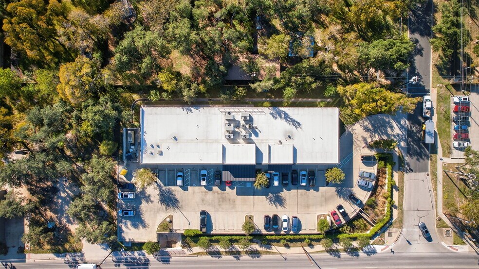 More Photos Of 13617 Caldwell Dr, Austin Medical For Sale