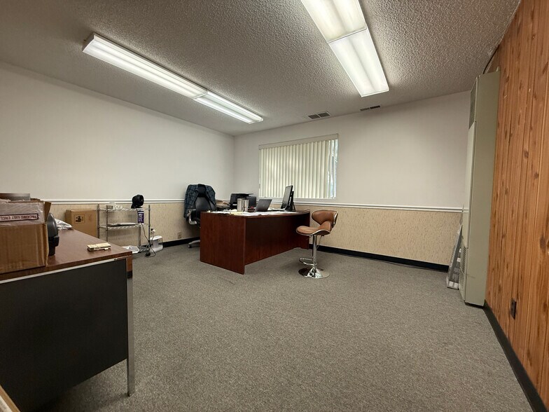 More Photos Of 1754 W 500 S, Salt Lake City Manufacturing For Lease