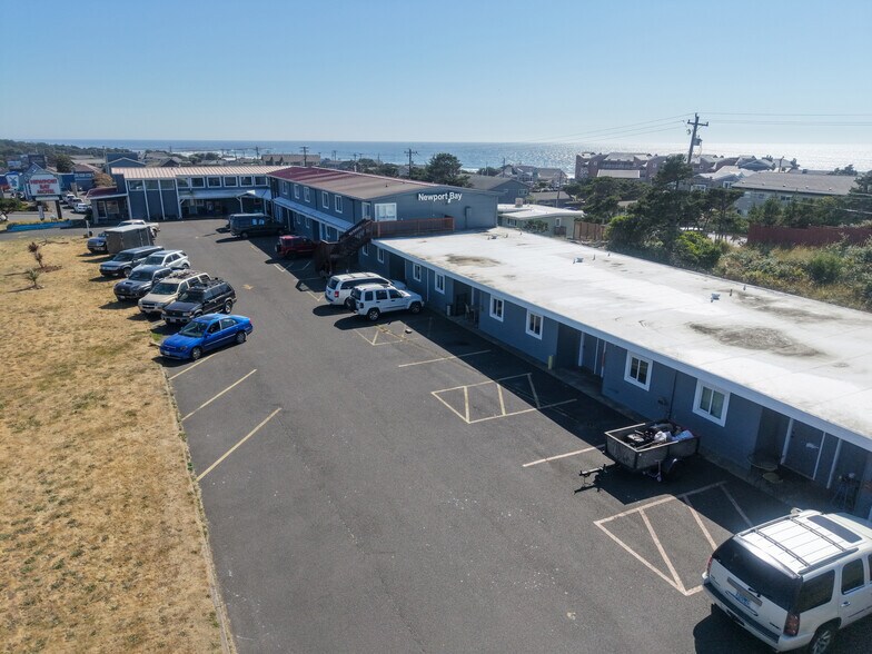 More Photos Of 754 SW Coast Hwy, Newport Hotel For Sale