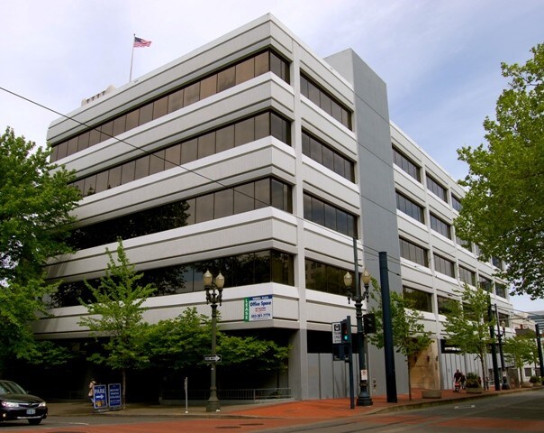 More Photos Of 1221 SW Yamhill St, Portland Office For Lease