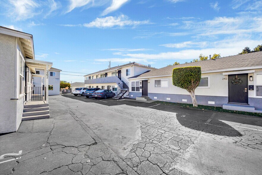 More Photos Of 240-260 E Providencia Ave, Burbank Apartments For Sale