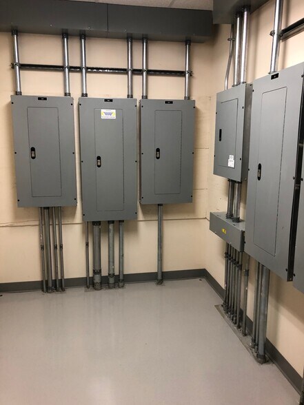 More Photos Of 3 Cornerstone Dr, Langhorne Medical For Lease