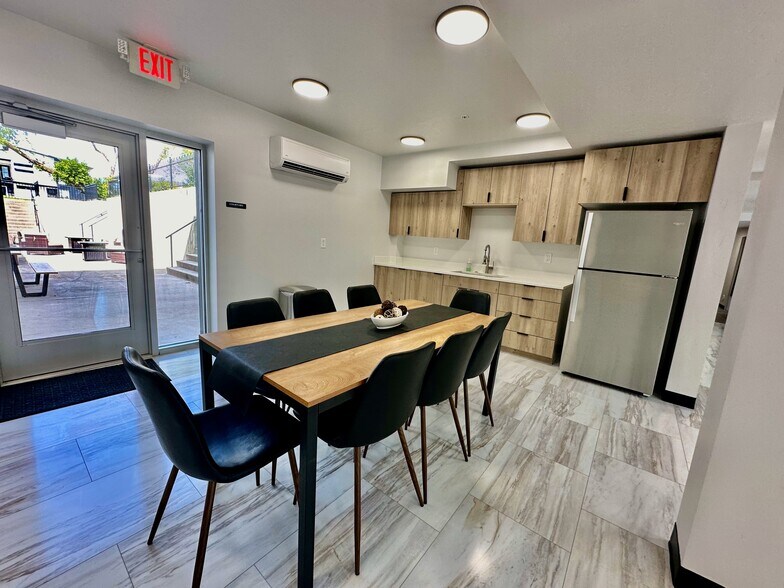 More Photos Of 404 E 5600 S, Salt Lake City Apartments For Sale