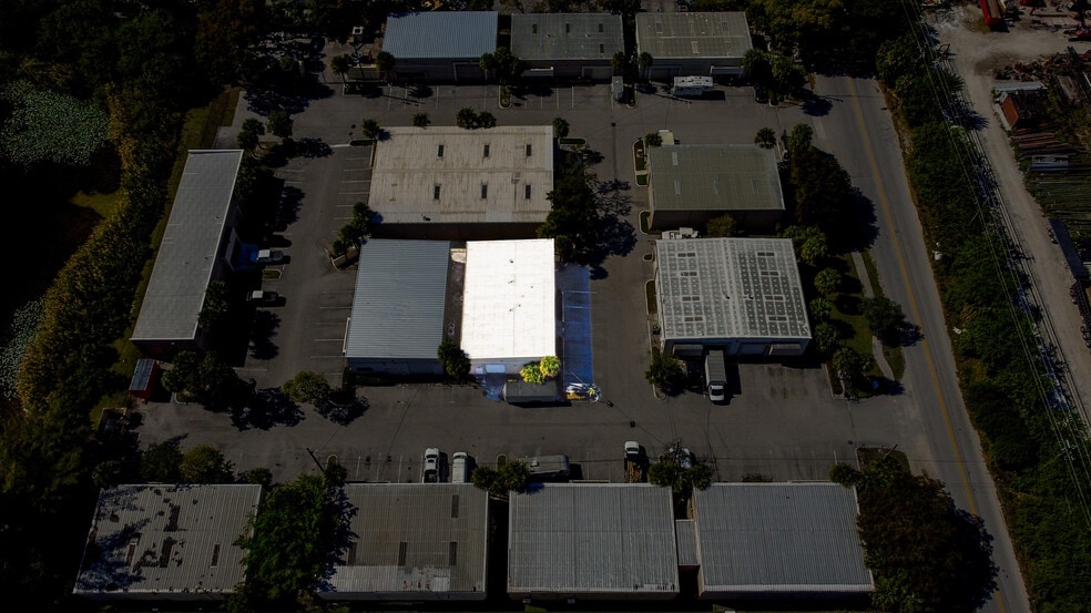 More Photos Of 3434 SW 15th St, Deerfield Beach Warehouse For Sale