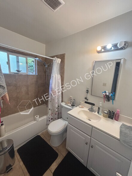 More Photos Of 3420 W Danbrook Ave, Anaheim Apartments For Sale