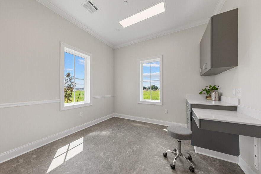 More Photos Of 1102 Apollo Road, Scott Office For Sale