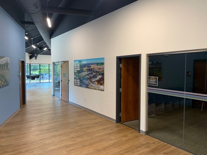 More Photos Of 1400-1408 Donelson Pike, Nashville Light Manufacturing For Lease