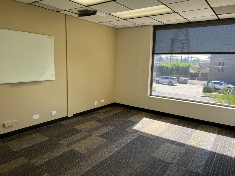 More Photos Of 511 W Citrus Edge St, Glendora Office For Lease
