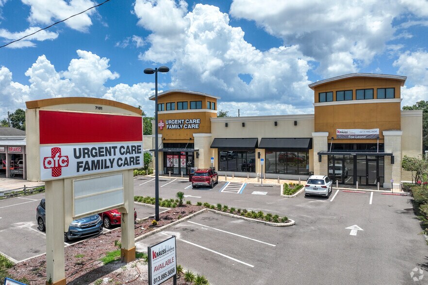 More Photos Of 7101 US Highway 19 N, Pinellas Park Storefront For Lease