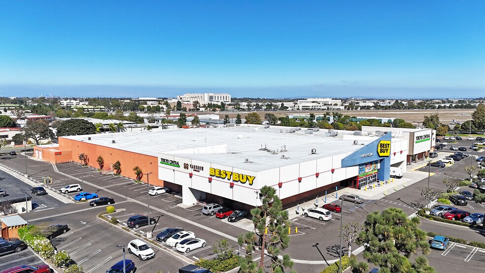 More Photos Of 3737 Pacific Coast Hwy, Torrance Freestanding For Lease