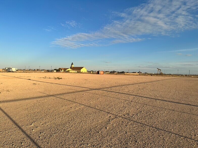More Photos Of 10405 W County Road 72, Midland Land For Lease