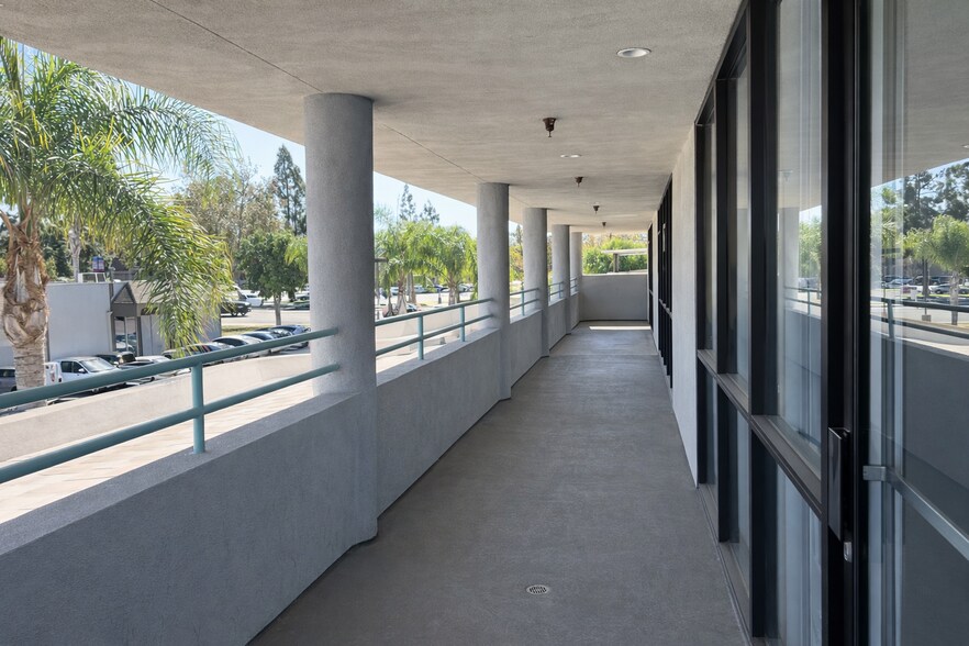 More Photos Of 585-605 E Los Angeles Ave, Simi Valley Unknown For Lease