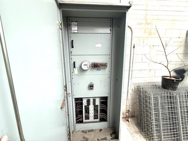 More Photos Of 8470 S Central Ave, Los Angeles Storefront For Sale