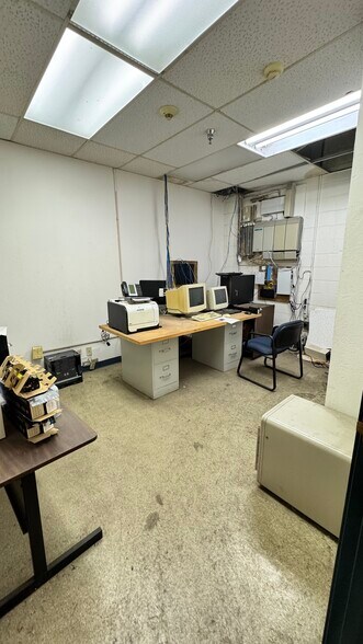 More Photos Of 14305 Cocoa Avenue, Reno Industrial For Sale