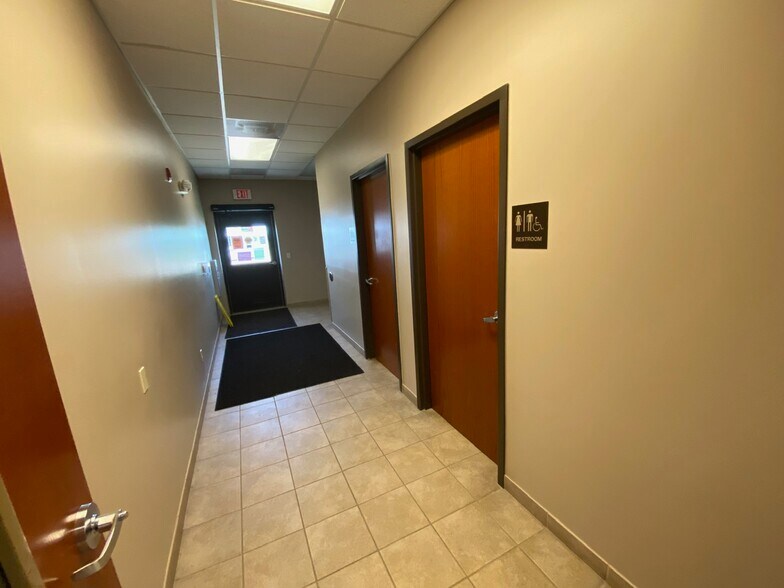 More Photos Of 15191 Boulder Ct, Rosemount Flex For Sale