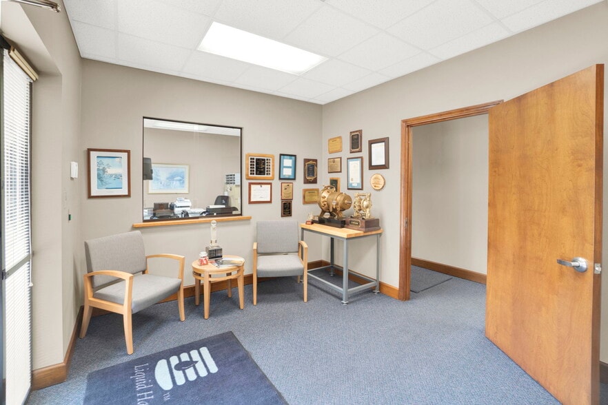 More Photos Of 2311 Executive St, Charlotte Warehouse For Sale