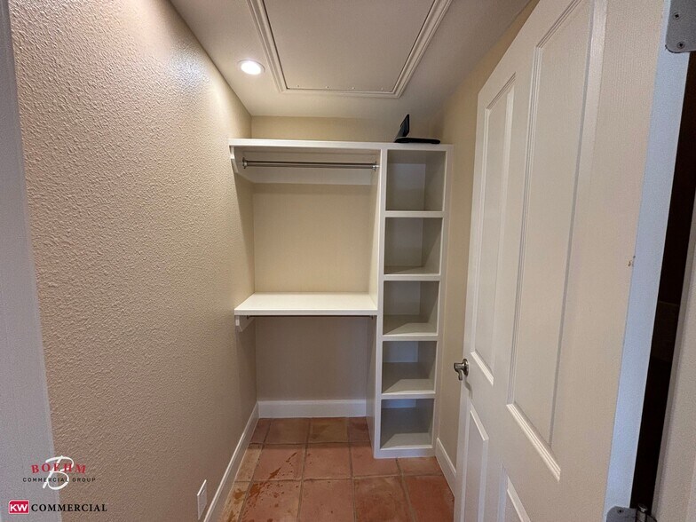 More Photos Of 39 Scenic Loop Rd, Boerne Office Residential For Lease