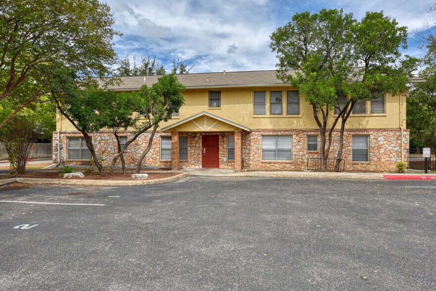 More Photos Of 737 W Mayfield Blvd, San Antonio Apartments For Sale
