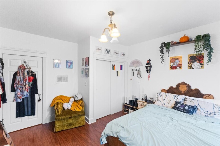 More Photos Of 2835 Anza St, San Francisco Apartments For Sale