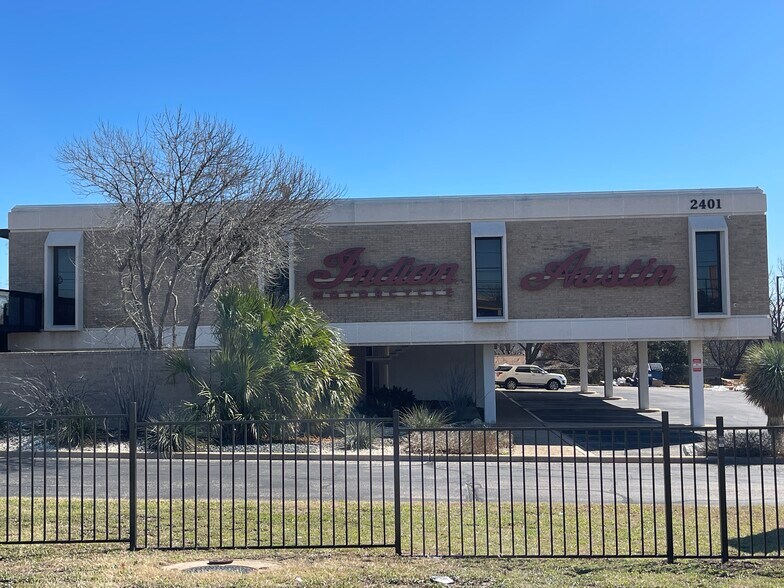 More Photos Of 2401 S Interstate 35, Austin Freestanding For Sale