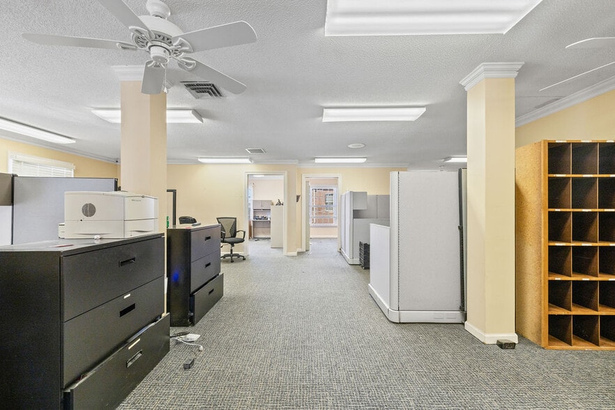 More Photos Of 275 Walnut Bend Rd, Cordova Medical For Lease