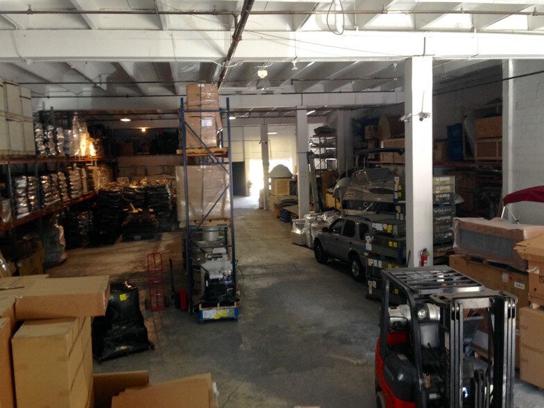 More Photos Of 6900-6914 NW 50th St, Miami Warehouse For Lease