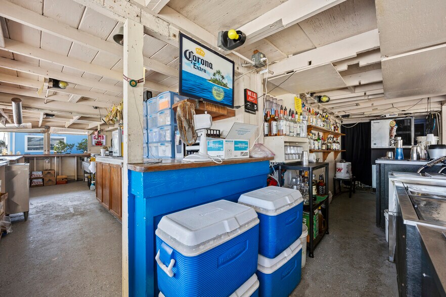 More Photos Of 691 A1A Beach Blvd, Saint Augustine General Retail For Sale