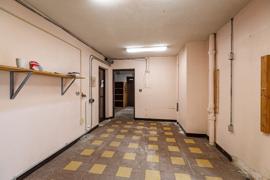 More Photos Of W7908 County Road Z, Onalaska Manufacturing For Sale