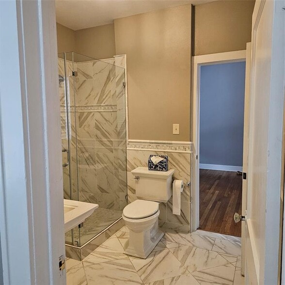More Photos Of 506 1/2 W 7th #1 St, Austin Office For Lease