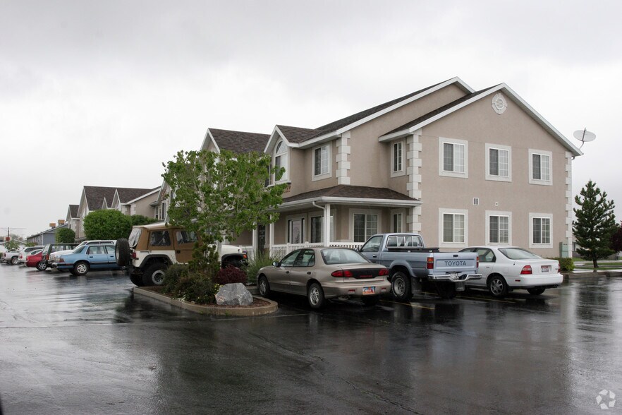 More Photos Of 1390-1416 W State Rd, Pleasant Grove Office For Sale