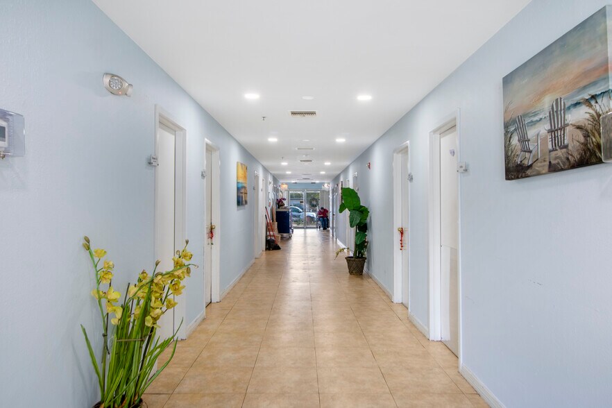 More Photos Of 820 15th St N, Saint Petersburg Assisted Living For Sale